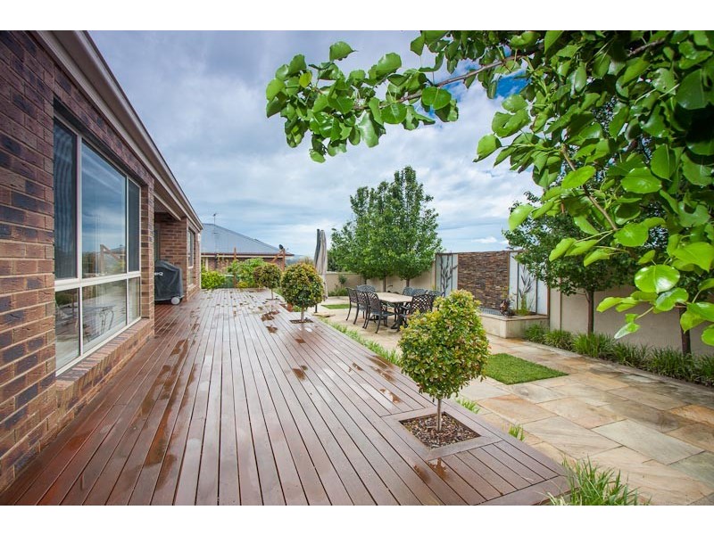 37 Norman Avenue, Sunbury VIC 3429