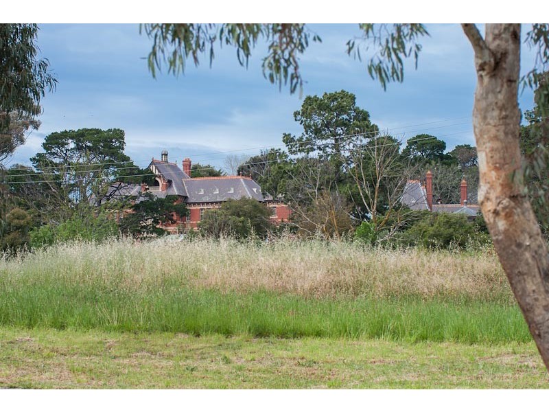37 Norman Avenue, Sunbury VIC 3429