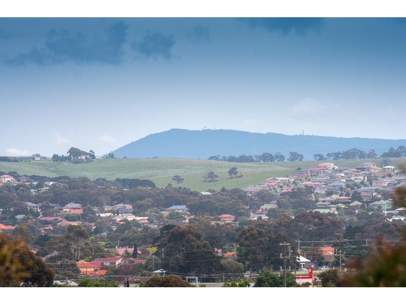 37 Norman Avenue, Sunbury VIC 3429