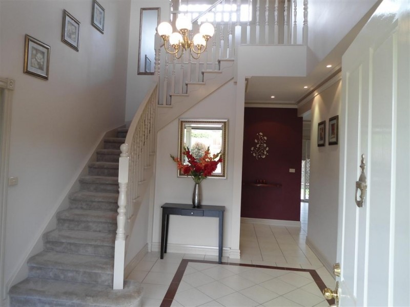 30 THE SKYLINE, Sunbury VIC 3429