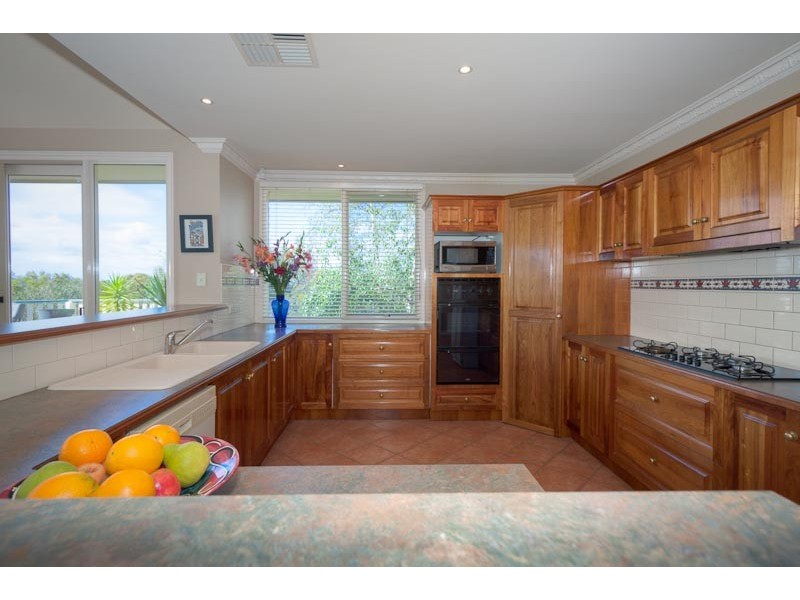 69 Yellow Gum Boulevard, Sunbury VIC 3429