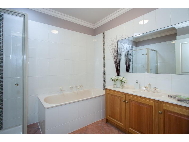 69 Yellow Gum Boulevard, Sunbury VIC 3429