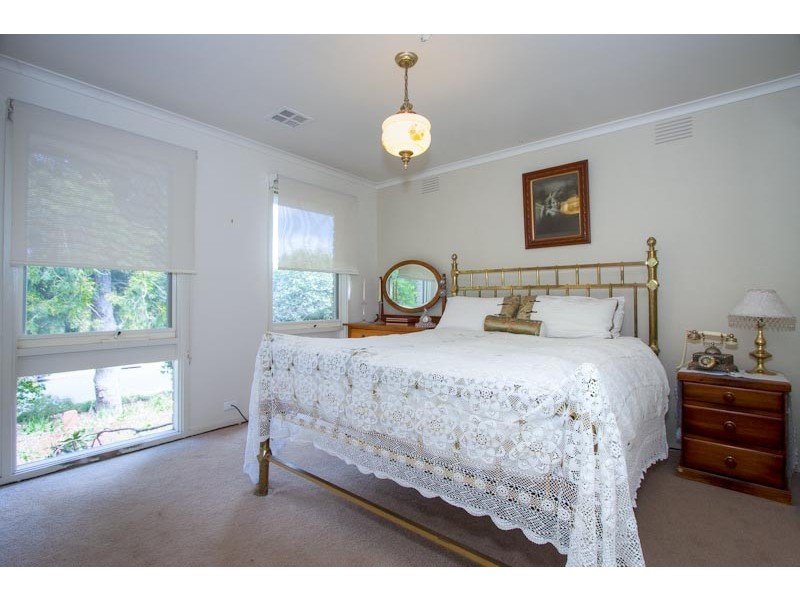 4 Kelly Street, Sunbury VIC 3429