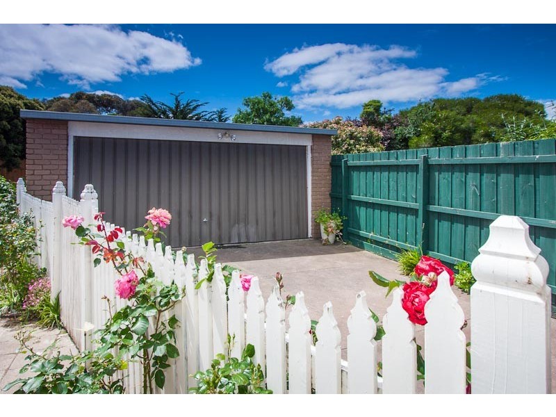 4 Kelly Street, Sunbury VIC 3429