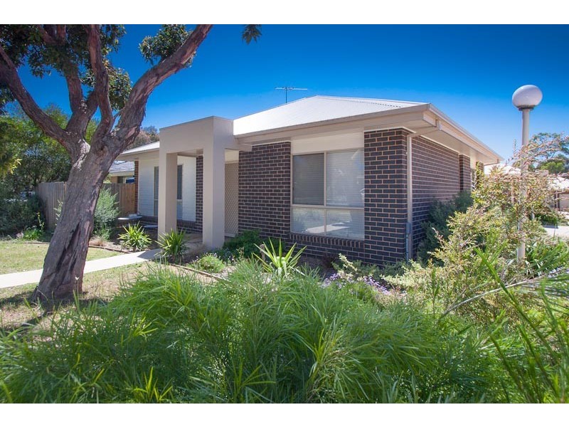 1/69 Anderson Road, Sunbury VIC 3429