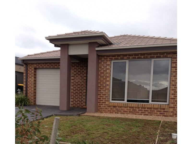 2/31 KEEPER STREET, Sunbury VIC 3429