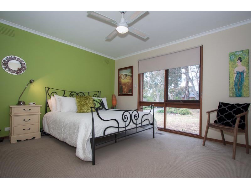 4 Counsel Court, Sunbury VIC 3429