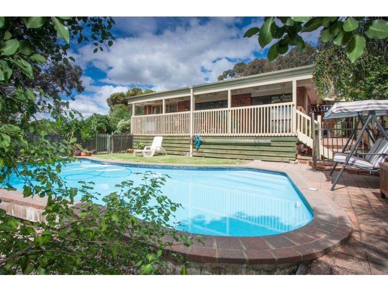 4 Counsel Court, Sunbury VIC 3429