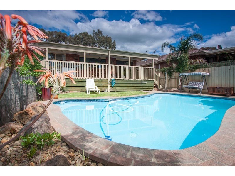 4 Counsel Court, Sunbury VIC 3429