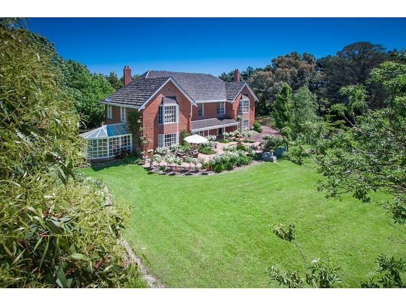 107 Stokes Lane East, Riddells Creek VIC 3431