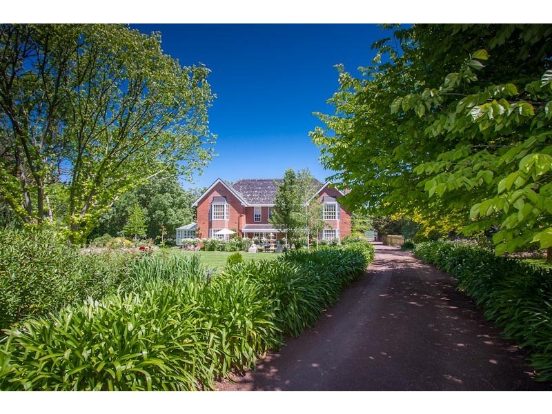107 Stokes Lane East, Riddells Creek VIC 3431