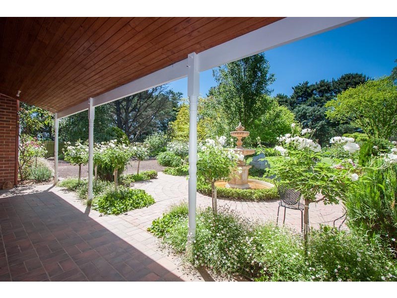 107 Stokes Lane East, Riddells Creek VIC 3431