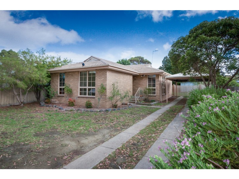 110 CHARTER ROAD WEST, Sunbury VIC 3429