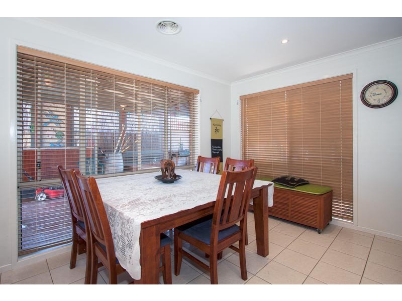 6 Hoya Place, Sunbury VIC 3429