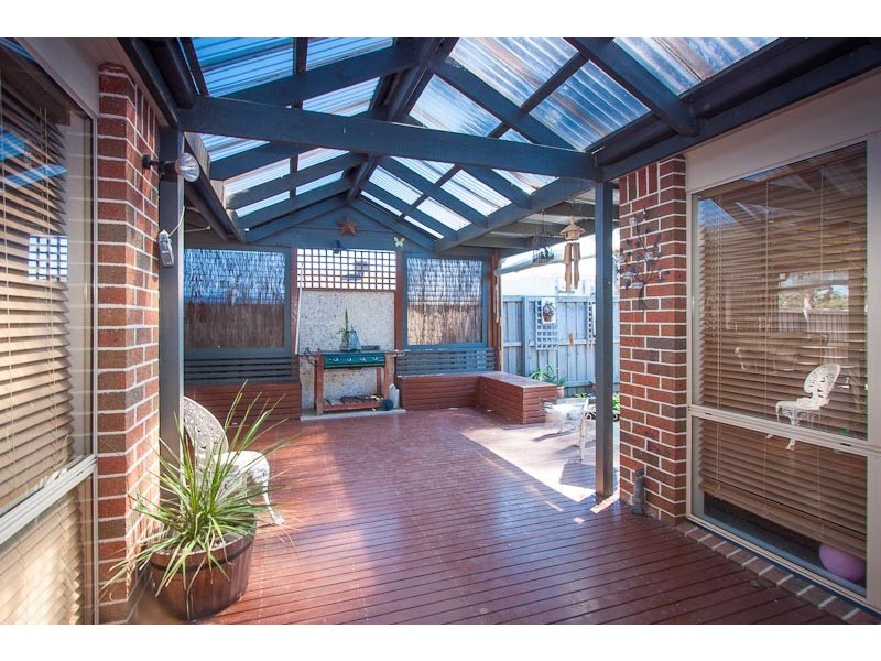 6 Hoya Place, Sunbury VIC 3429