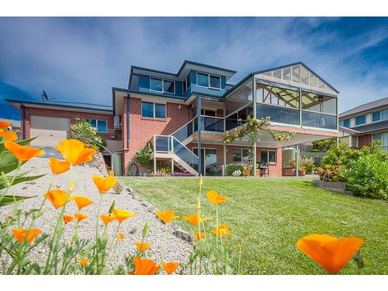 24 Long Drive, Sunbury VIC 3429