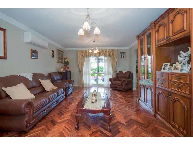 24 Long Drive, Sunbury VIC 3429