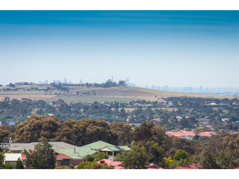 24 Long Drive, Sunbury VIC 3429