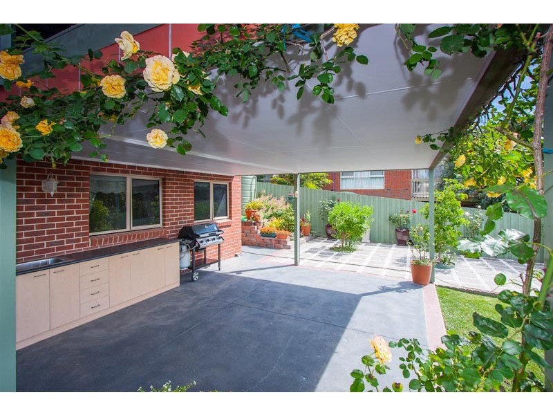 24 Long Drive, Sunbury VIC 3429