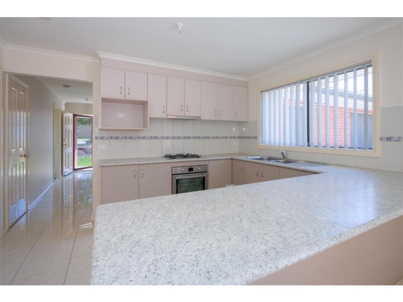 29 Fingleton Crescent, Sunbury VIC 3429