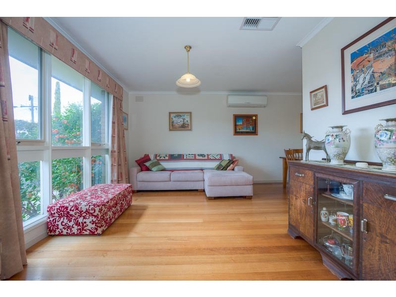 49 McKell Avenue, Sunbury VIC 3429