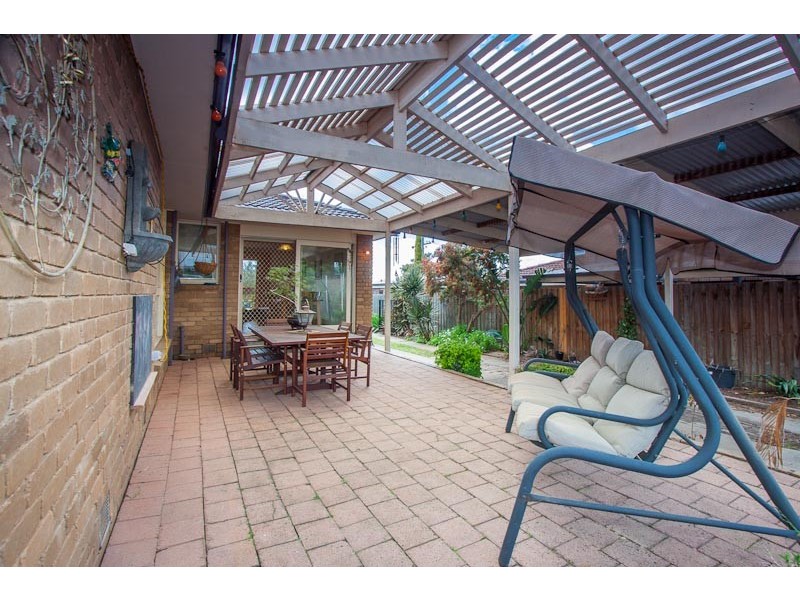 49 McKell Avenue, Sunbury VIC 3429