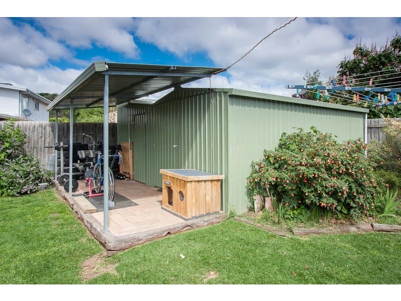49 McKell Avenue, Sunbury VIC 3429