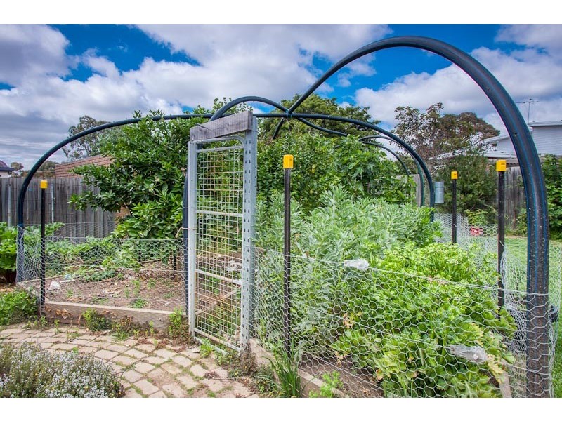 49 McKell Avenue, Sunbury VIC 3429