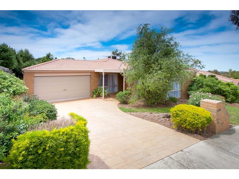20 HEATHERBRAE CRESCENT, Sunbury VIC 3429