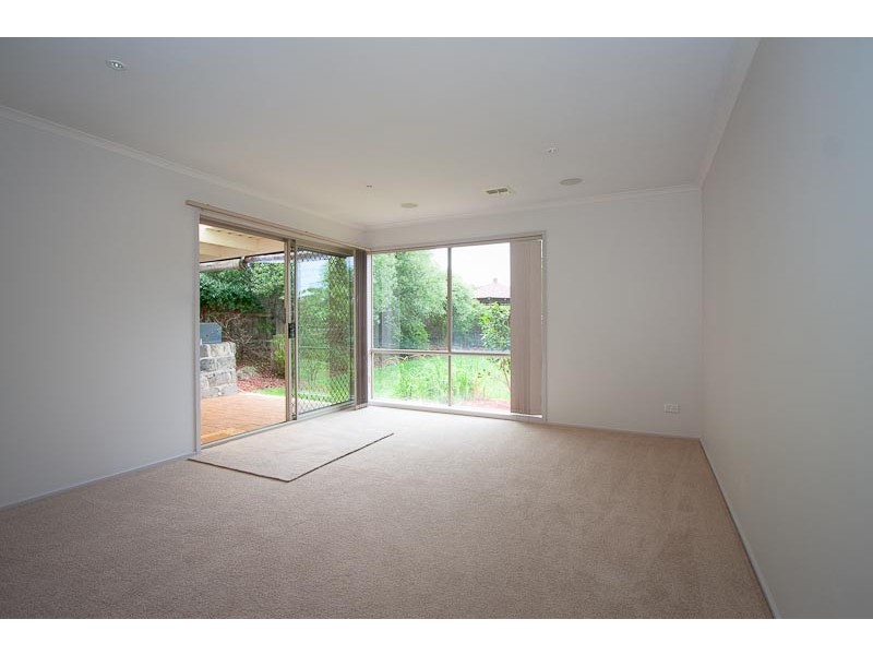 20 HEATHERBRAE CRESCENT, Sunbury VIC 3429