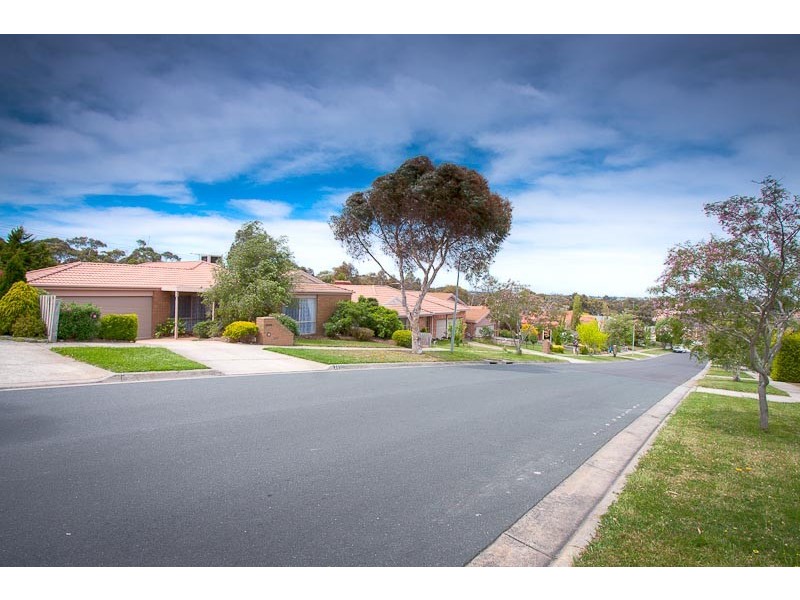 20 HEATHERBRAE CRESCENT, Sunbury VIC 3429