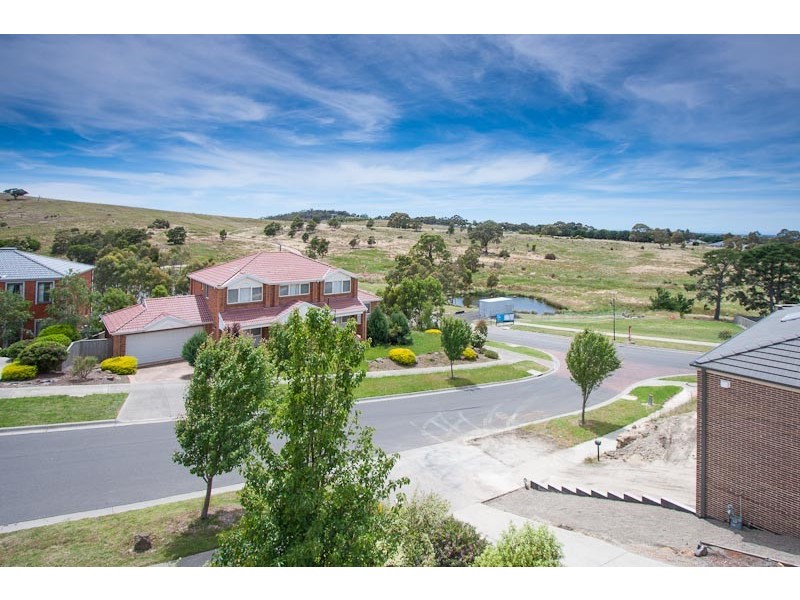 3 Riverview Terrace, Sunbury VIC 3429