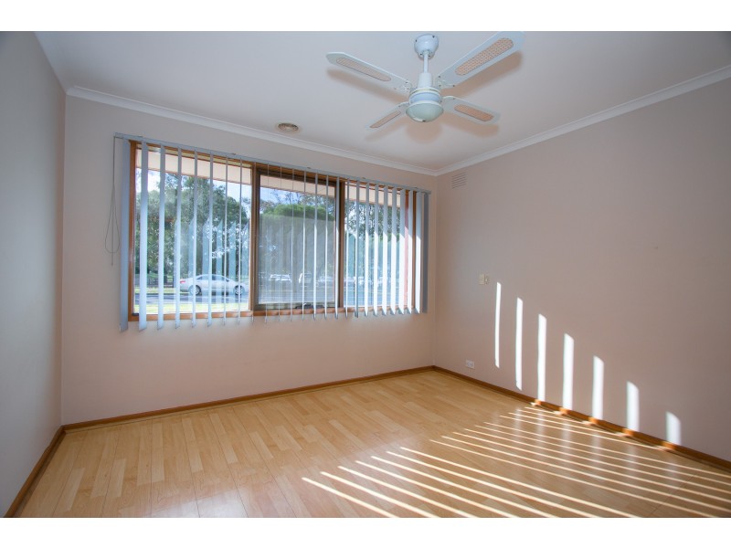 9 Gullane Drive, Sunbury VIC 3429