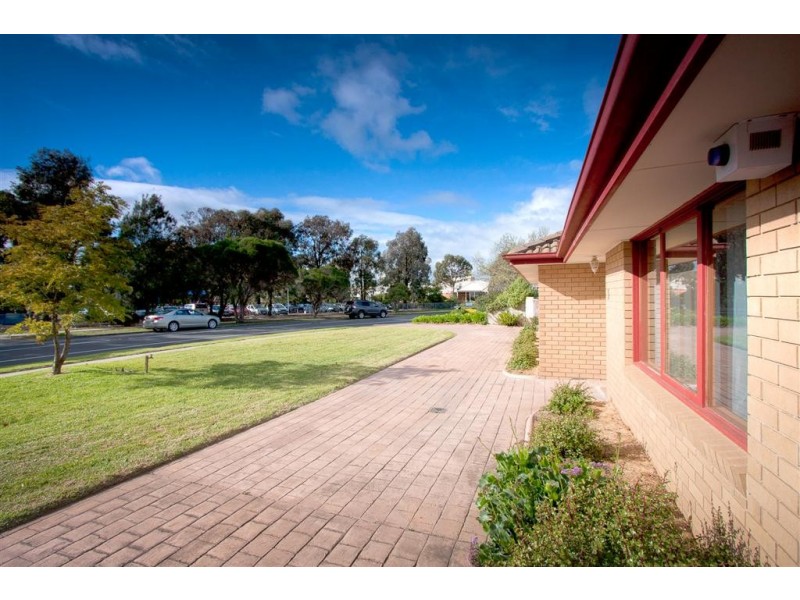 9 Gullane Drive, Sunbury VIC 3429