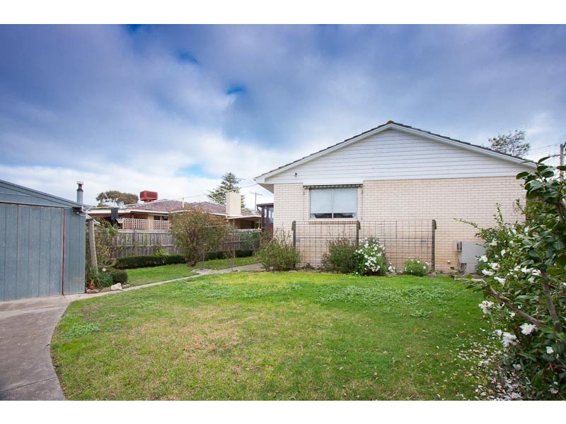10 Drysdale Street, Sunbury VIC 3429