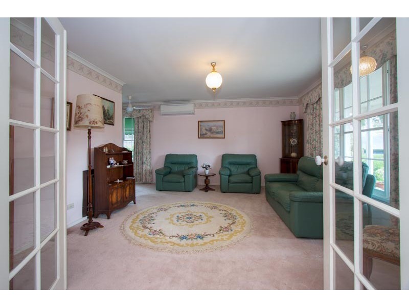 10 Drysdale Street, Sunbury VIC 3429