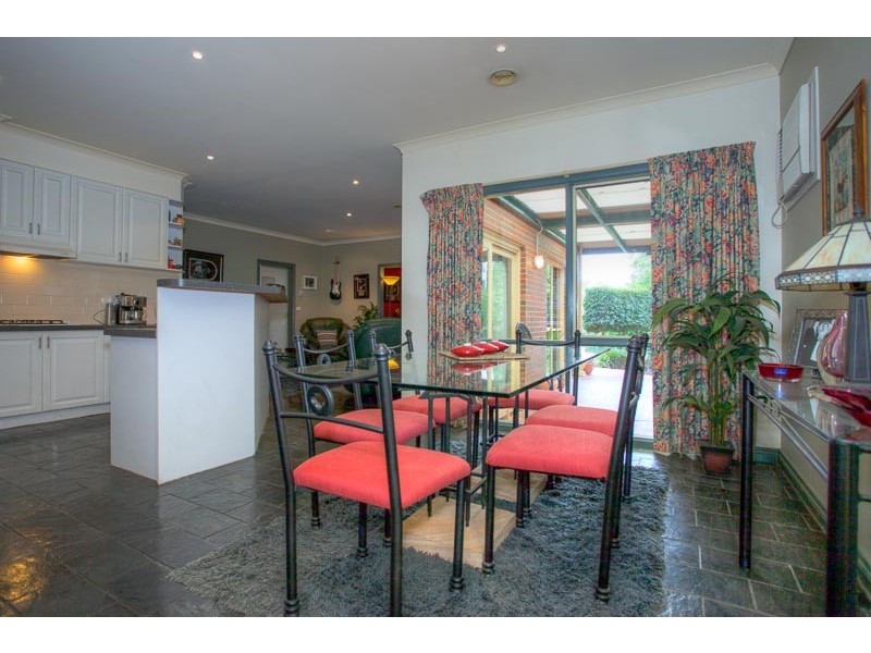 72 Gap Road, Sunbury VIC 3429