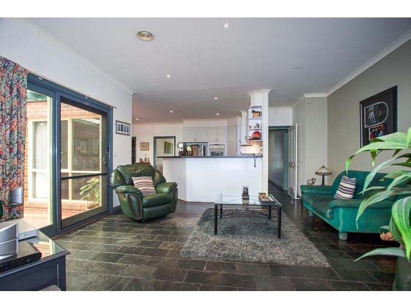 72 Gap Road, Sunbury VIC 3429