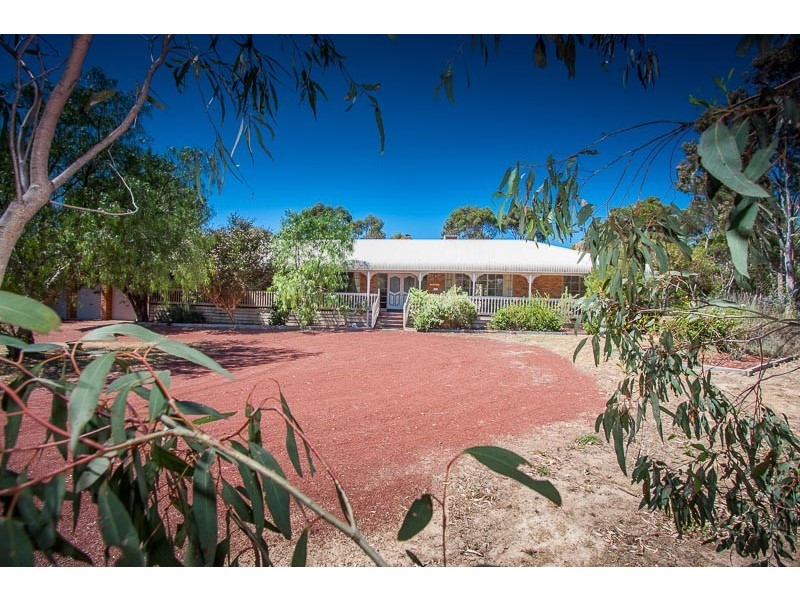 60 Homestead Way, Sunbury VIC 3429