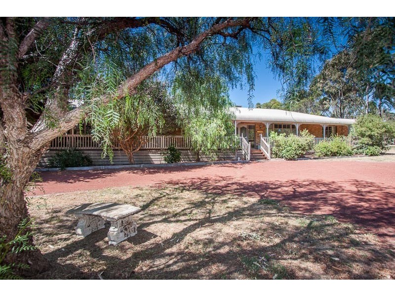 60 Homestead Way, Sunbury VIC 3429