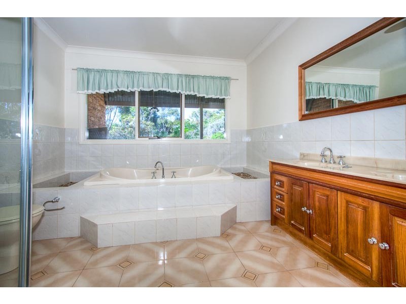 60 Homestead Way, Sunbury VIC 3429