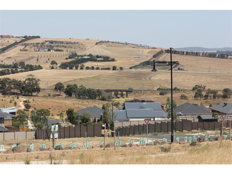 1 Buckingham Place, Sunbury VIC 3429