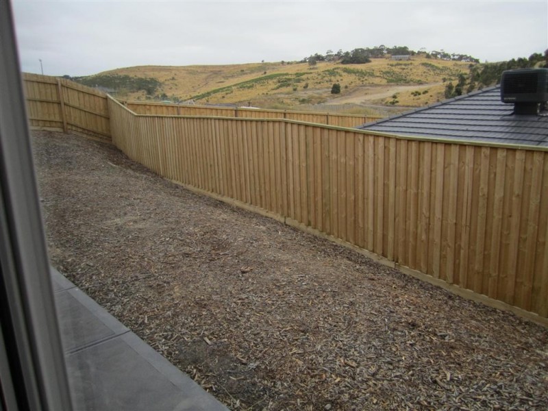 6 Langport Crescent, Sunbury VIC 3429