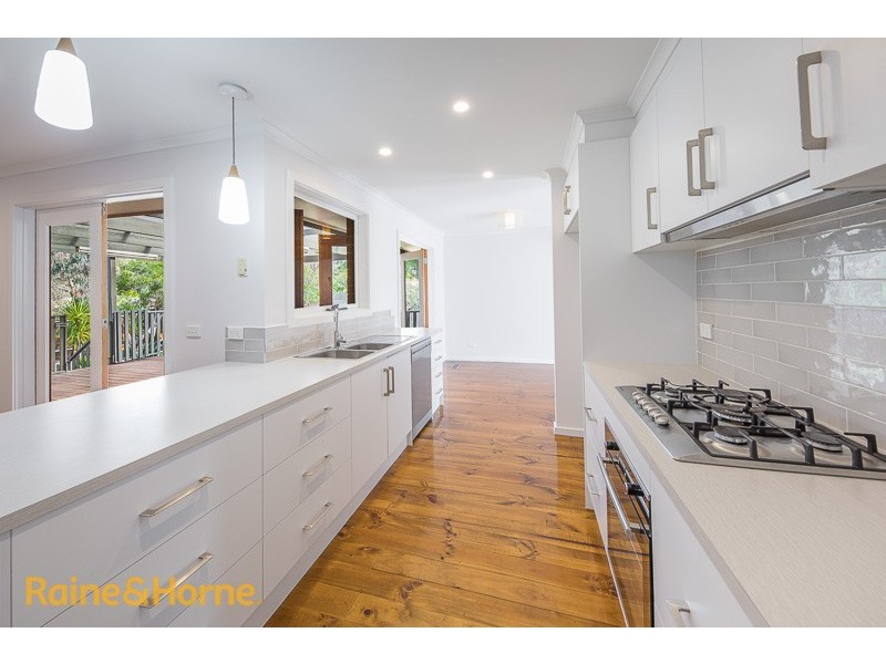 240 ELIZABETH DRIVE, Sunbury VIC 3429