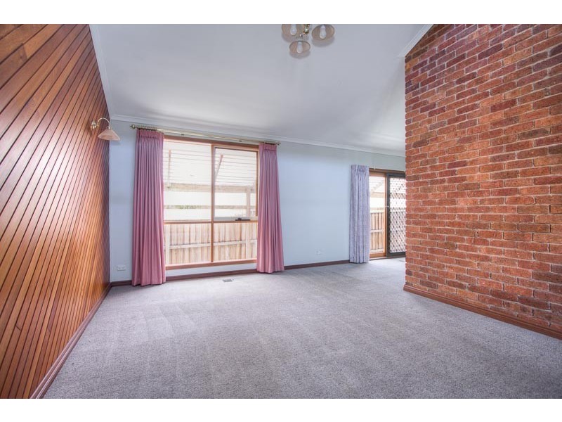 8 Heatherbrae Crescent, Sunbury VIC 3429