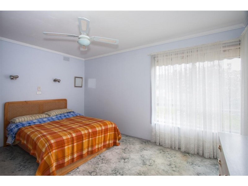 9 TERENCE STREET, Sunbury VIC 3429