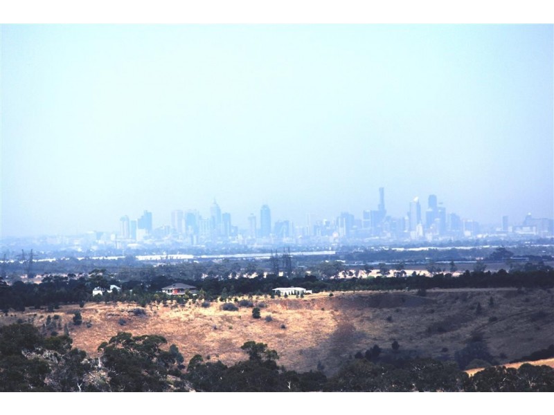 160 Belleview Drive, Sunbury VIC 3429