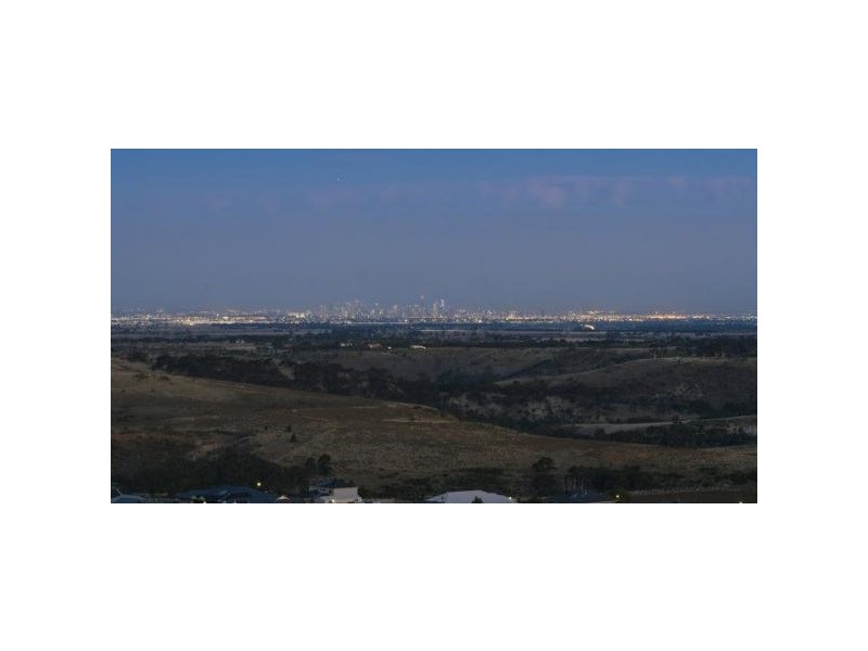 160 Belleview Drive, Sunbury VIC 3429