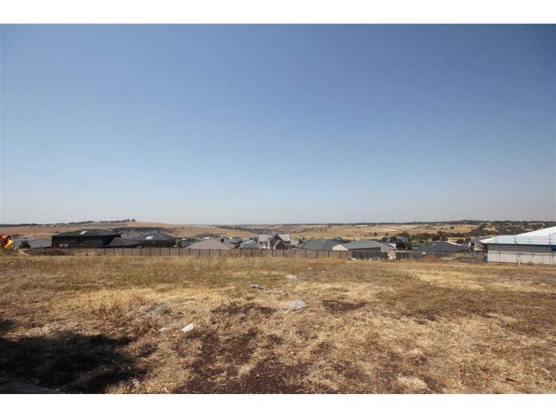 160 Belleview Drive, Sunbury VIC 3429