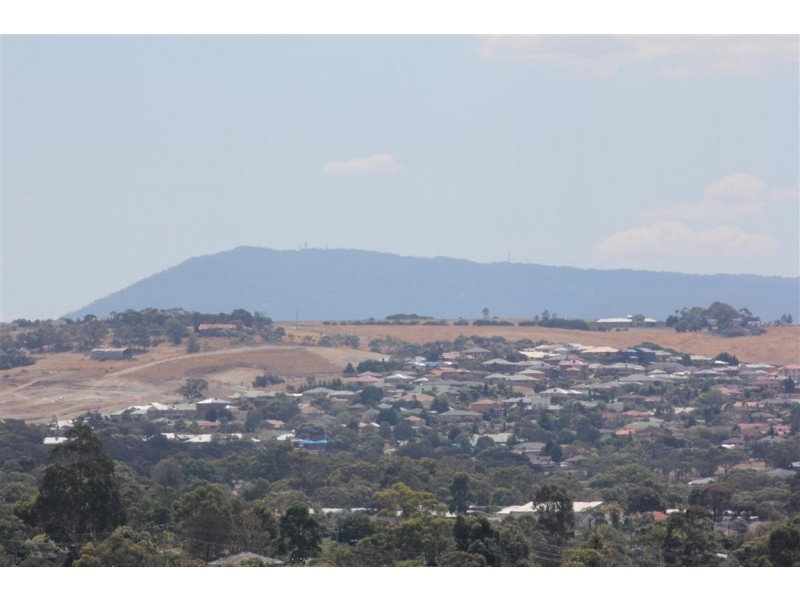 160 Belleview Drive, Sunbury VIC 3429